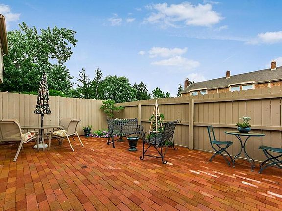 2nd image of 4607 Sandringham Dr