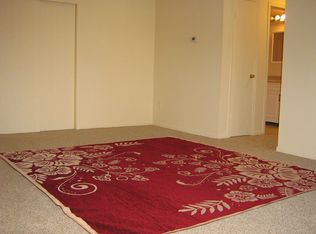 172 Overlook Ct #A, Woodbridge, NJ 07095