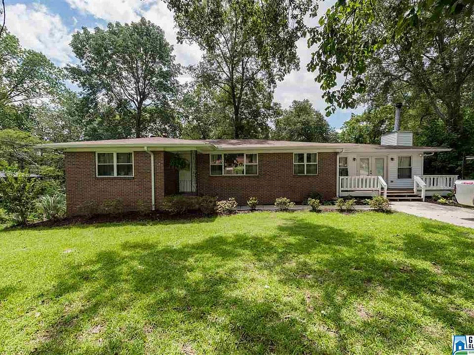 1st image of 2216 Larkspur Dr