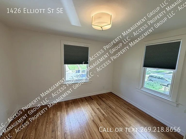 1426 Elliott St SE — Photo 17
