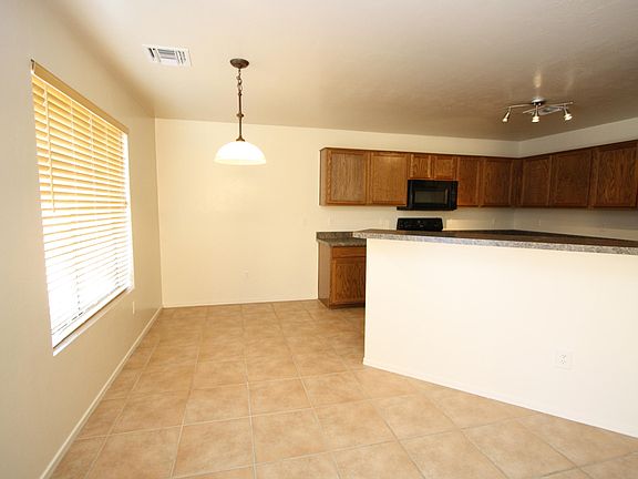 5th image of 4104 E Cameo Point Dr