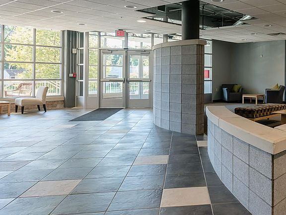 2nd Floor Lobby 