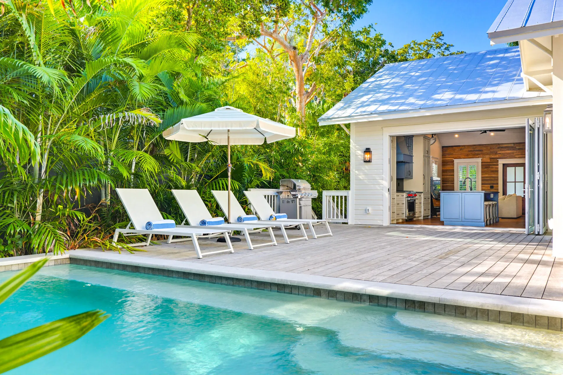 1230 South Street Key West real estate photo 2