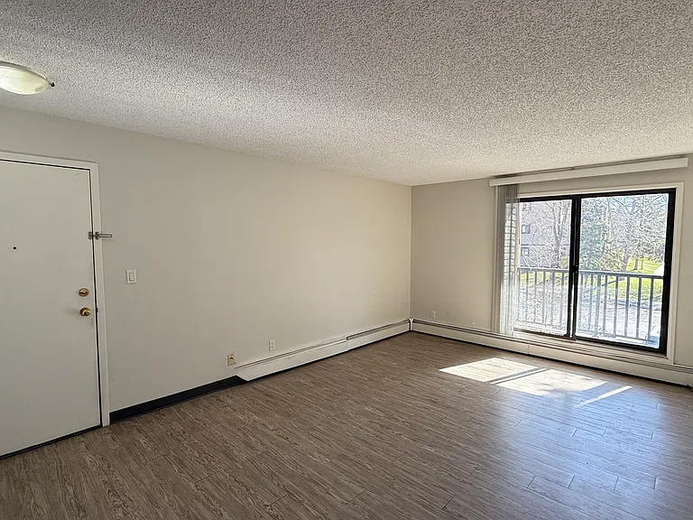79 Castleridge Dr NE — Photo 14