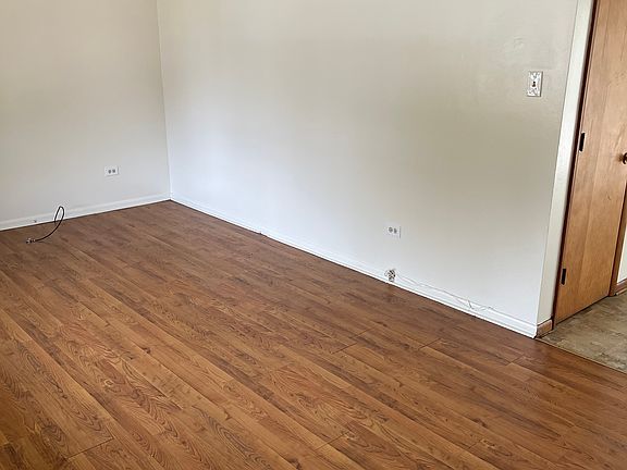 2nd image of 18350 S Locust St