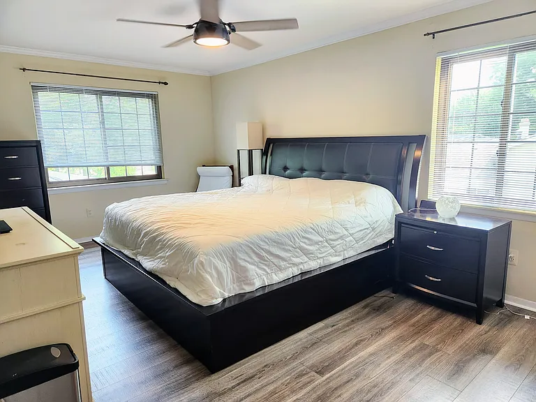 882 Randall Dr — Photo 22