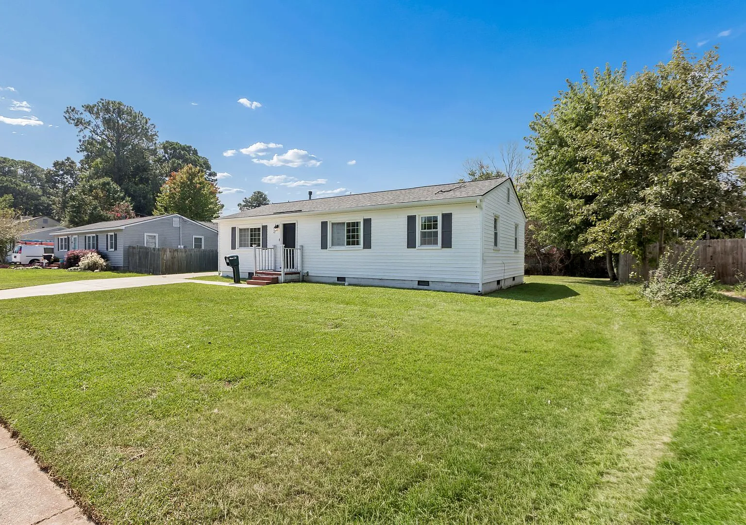 Beautiful Single Family Home! — Photo 2