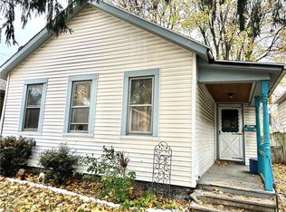 5 Sauer Pl, Rochester, NY 14620