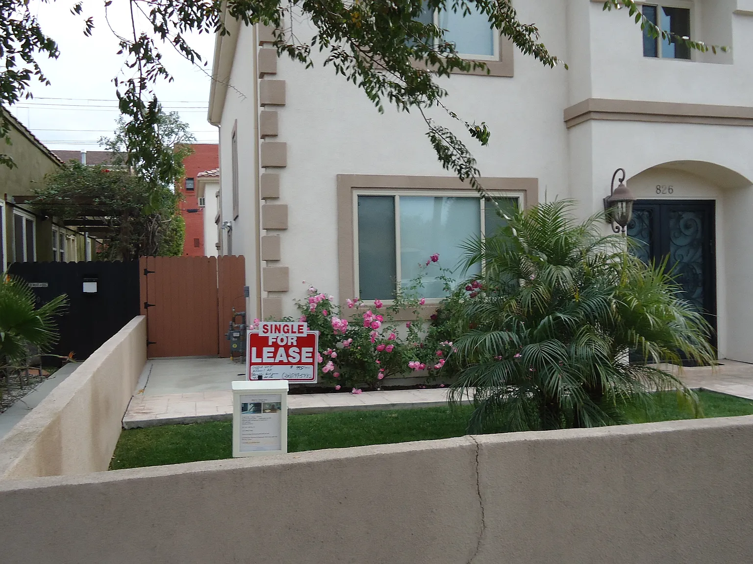 Studio, 400 sqft, $1,650 — Photo 2