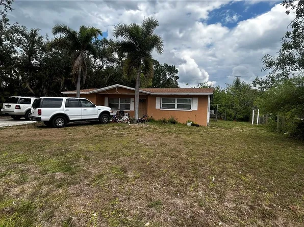 633 Carolina Ave, Fort Myers, FL 33905