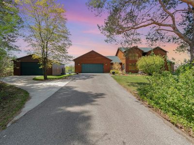 1826 Eight Mile Rd, Kawkawlin, MI, 48631