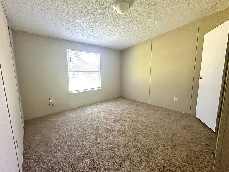680 River Rd — Photo 10