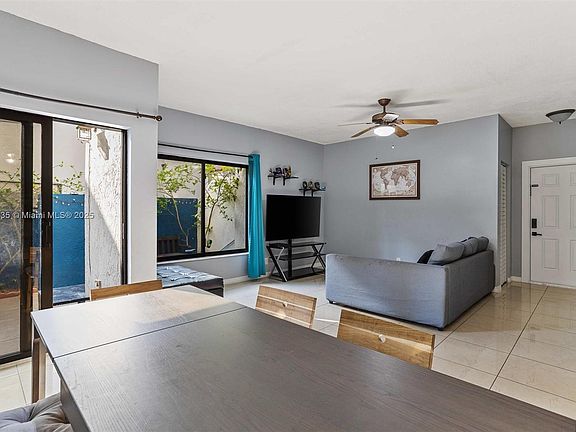 3rd image of 1417 Avon Ln APT 103