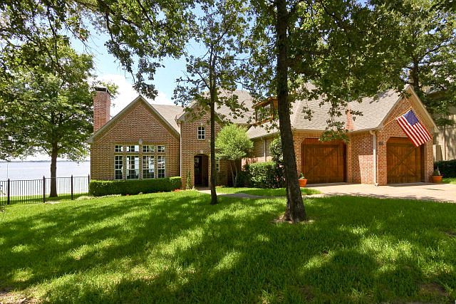 1st image of 121 Pinehurst Dr