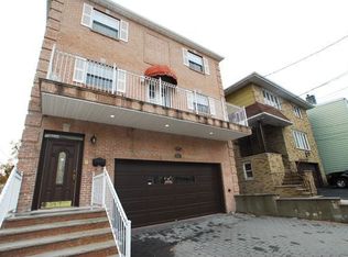 51 69th St, Guttenberg, NJ 07093