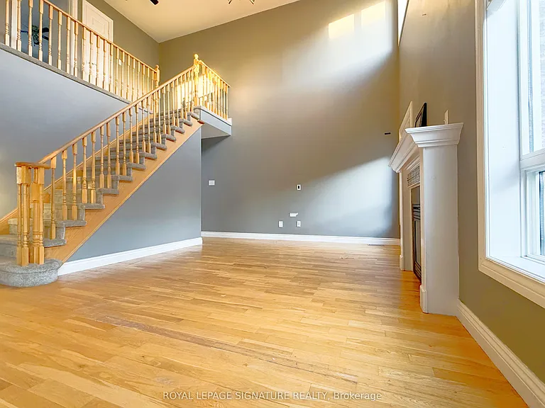 584 Shaftsbury St — Photo 5