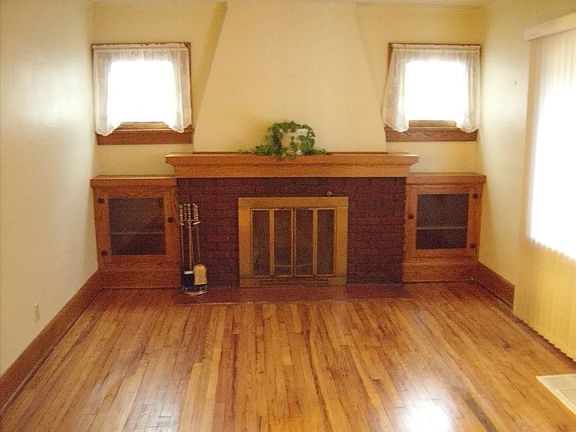Hardwood living room