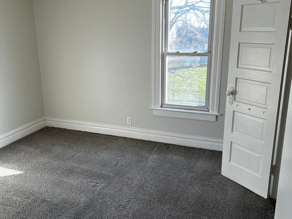 1st image of 19 E James St #3