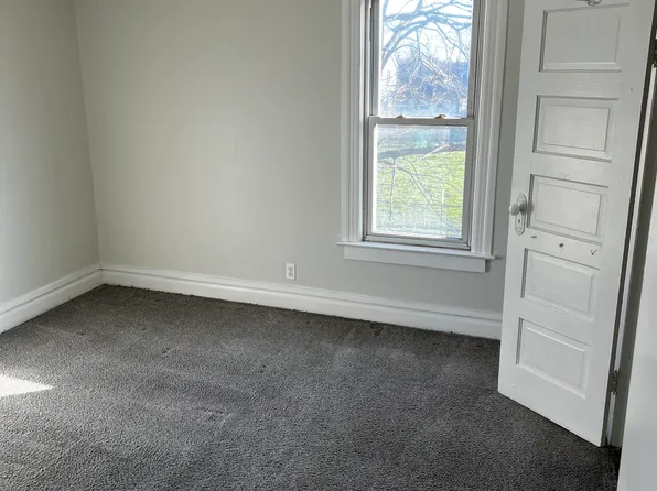 19 E James St #3, River Rouge, MI 48218