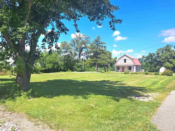 32 9th Ave W, Albia, IA 52531