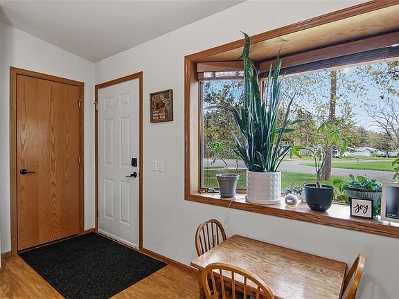 5th image of 3506 Lamont Street