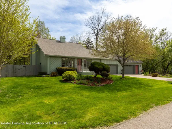 4530 Bittersweet Ln, Lansing, MI 48917