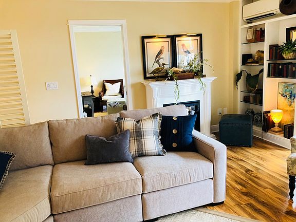 2nd image of 2601 S Roosevelt Blvd APT 207A