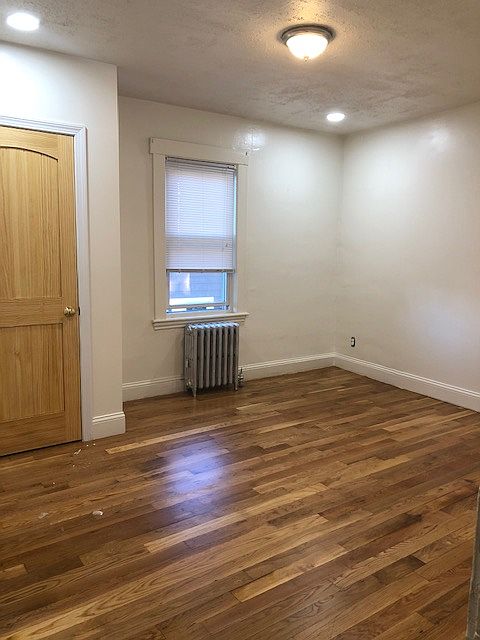 1st image of 14 Logan St Unit 1