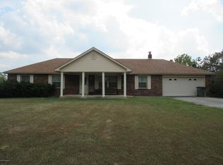 305 Country Ln, Radcliff, KY 40160