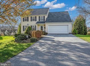 2046 Walfield Dr, Lancaster, PA 17601