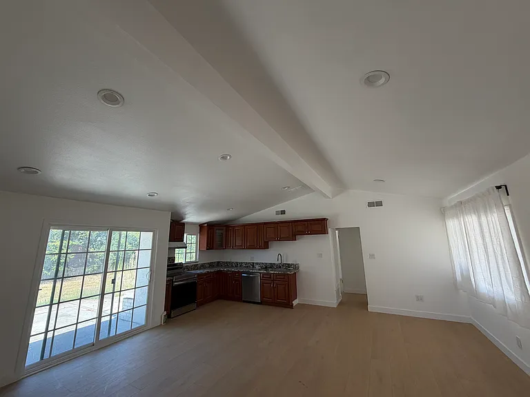 6751 Klondike Ave — Photo 5