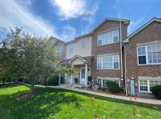 677 E Willow St, Elburn, IL 60119