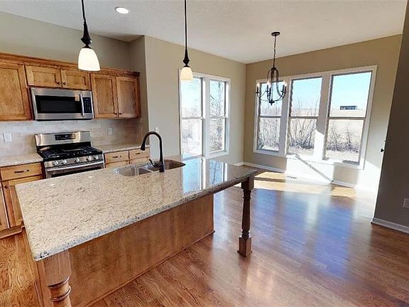 2nd image of 1607 NE Andeon St