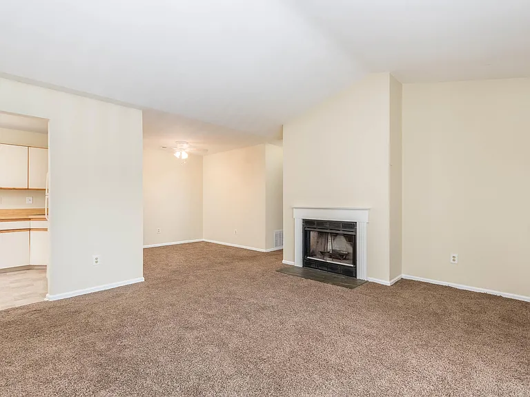 514 Cascade Ct — Photo 17