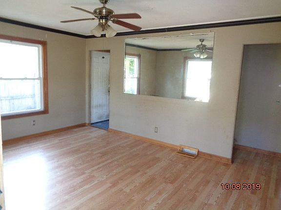 2nd image of 2112 Lawndale Ave