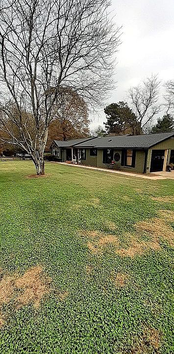 1st image of 402 Beverly Dr