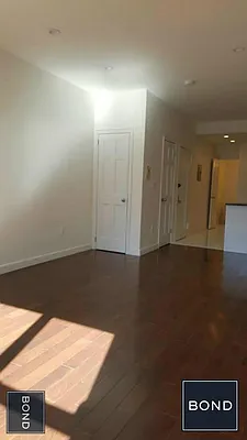 Rented by Bond New York | media 30