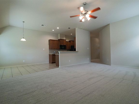 3rd image of 21428 Naples Hollow Ln