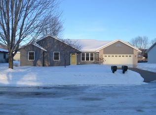 2811 Meadow Lark Ln S, Holmen, WI 54636