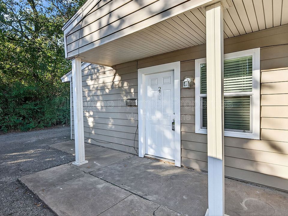 1st image of 816 S Crockett St APT 2