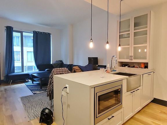 2nd image of 10 Montieth St #515C