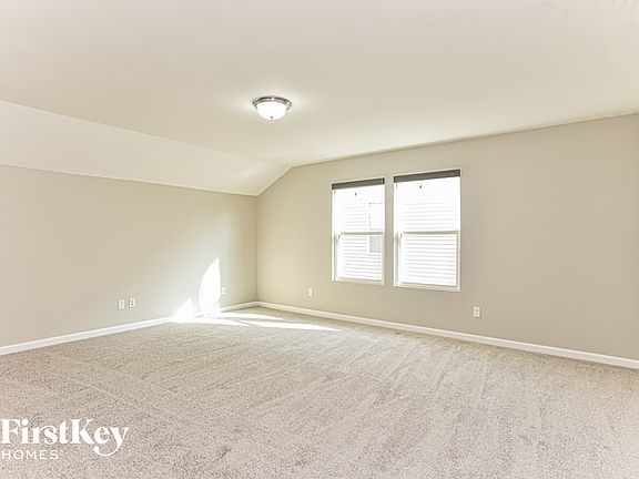 3rd image of 2518 Miranda Dr