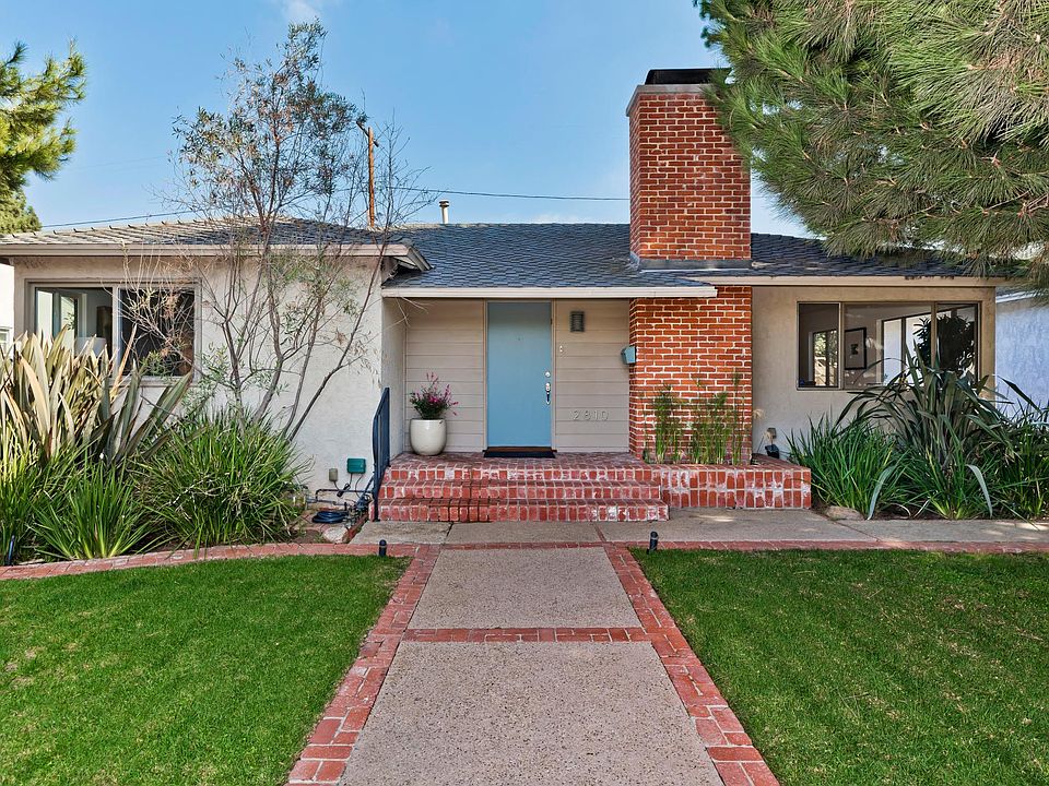 1st image of 2810 Malcolm Ave
