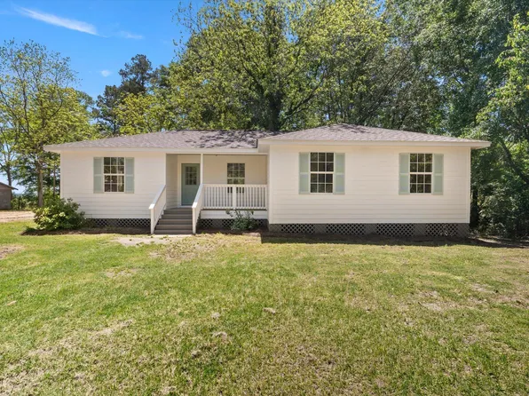 186 Maybelle Rd, Seminary, MS 39479