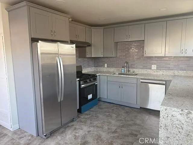 2563 W Crescent Ave — Photo 12