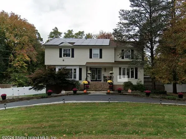 702 Deal Rd, Ocean, NJ 07712