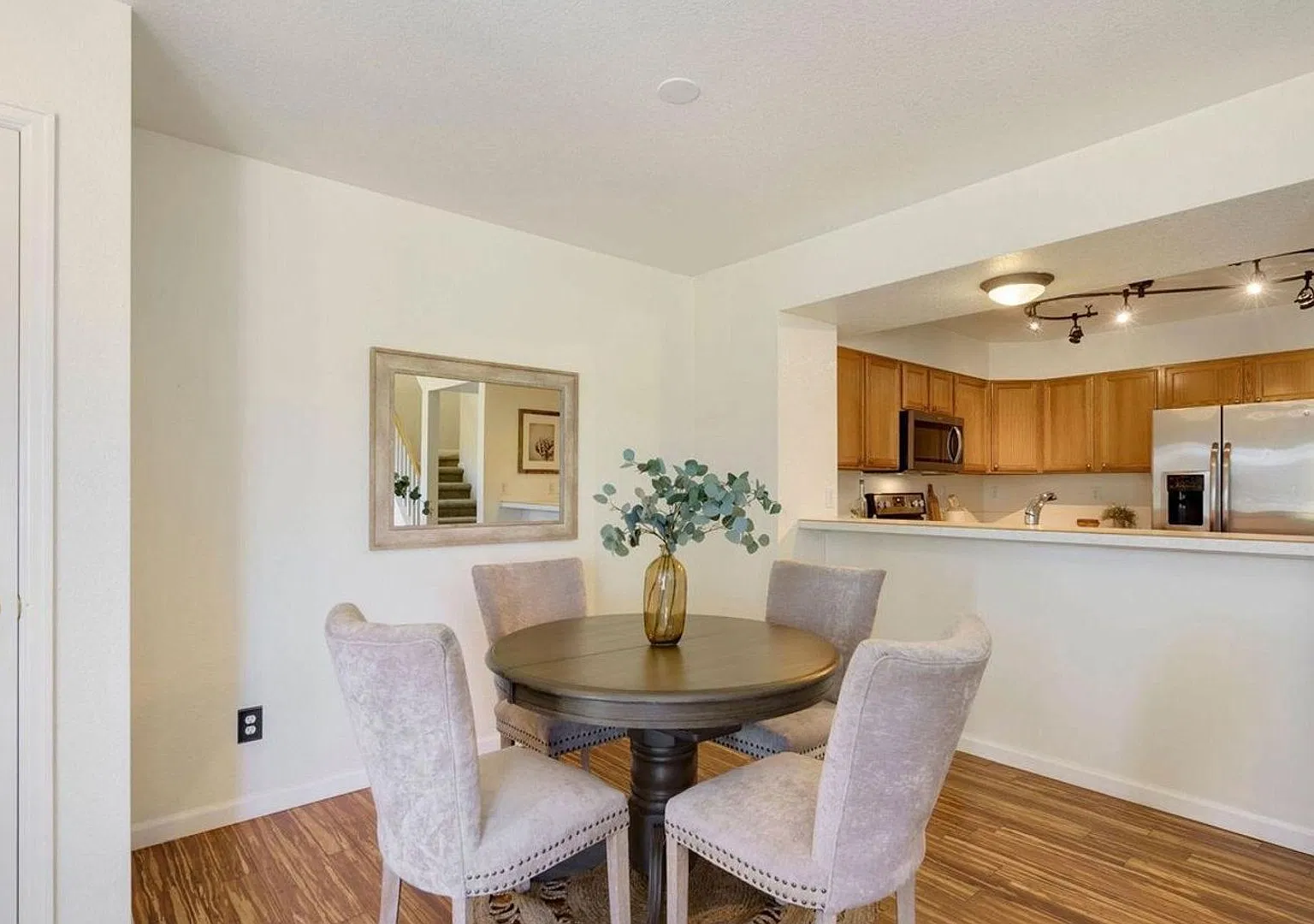 Cozy 2 Bedroom, 3 Bath Townhome located in Fort Collins! — Photo 3
