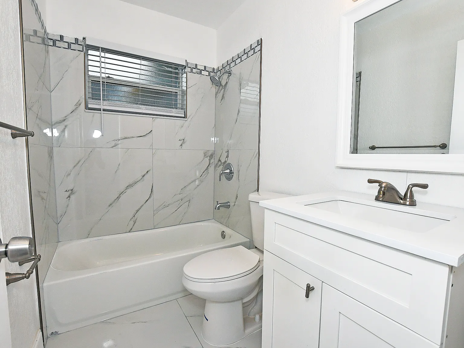 2 bed, 800 sqft, $2,600 — Photo 3