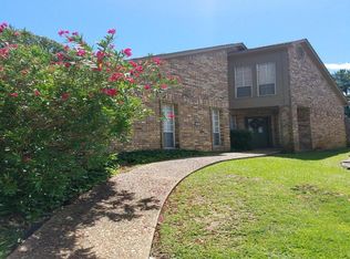 1511 Bent Tree Ln, Longview, TX 75605