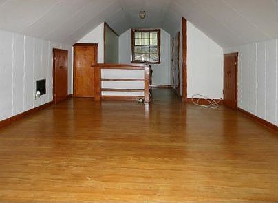 3rd image of 283 Leland Ave